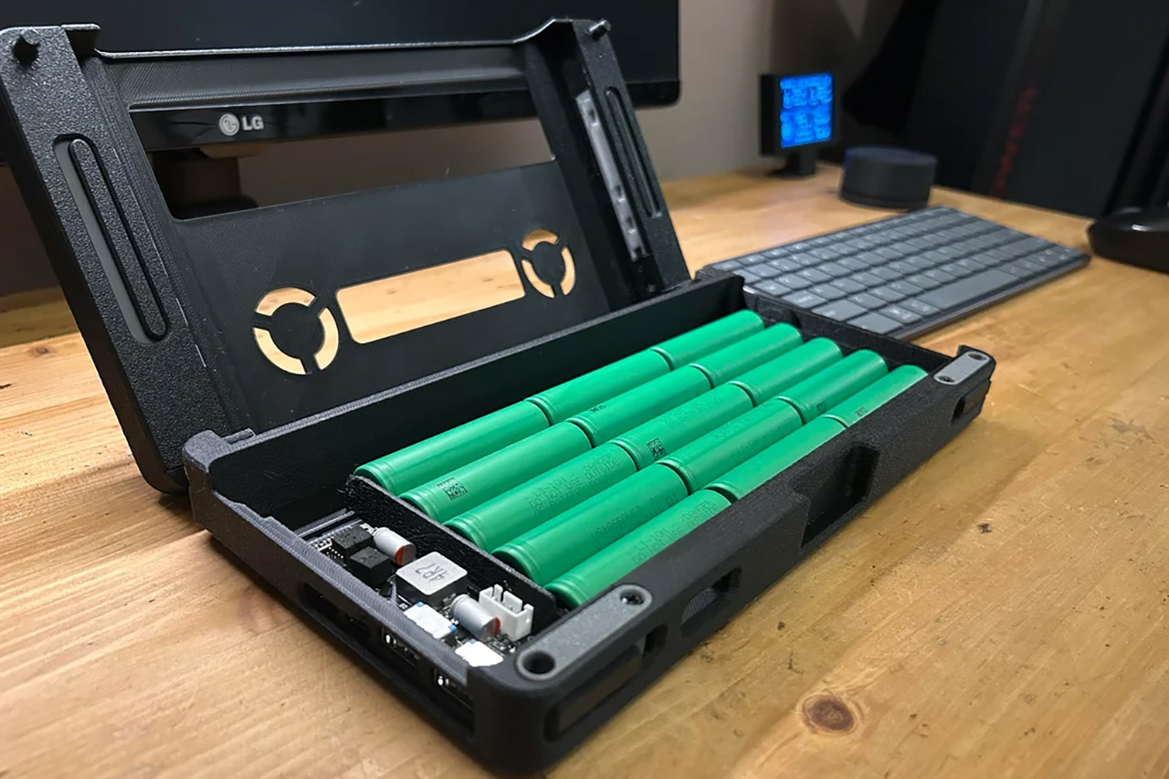 Lenovo Legion Go Handheld Gaming PC Laptop Mod