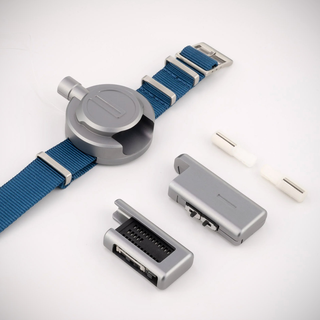 HeroTech Magnus MKII Wrist-Worn Thread Shooter Watch