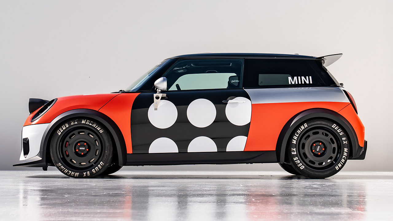MINI JCW x Deus x Machina The Machina
