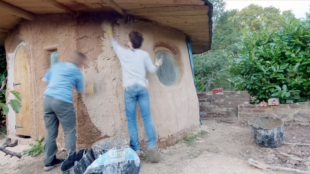 DIY Perks Hobbit House