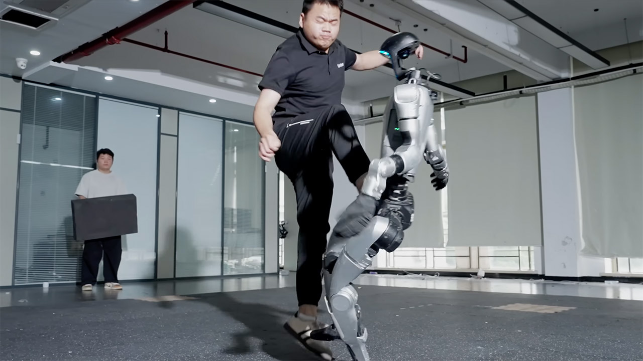 Unitree's G1 Humanoid Robotic Will get 'Anti-Gravity Mode', Showcases Kicks, Falls, and Relentless Comebacks 3 Unitree G1 Humanoid Robot Anti-Gravity Mode