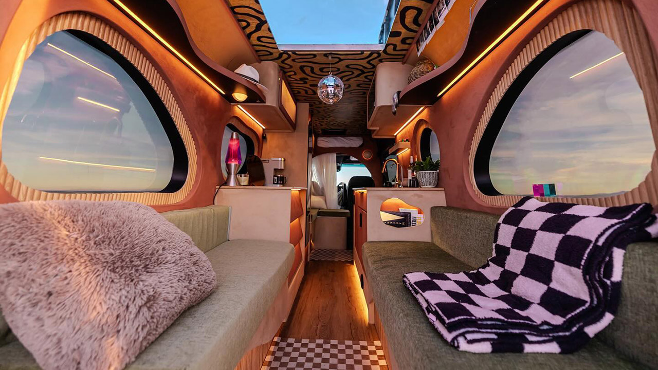 Vanedelic Camper Van Kirby Winson