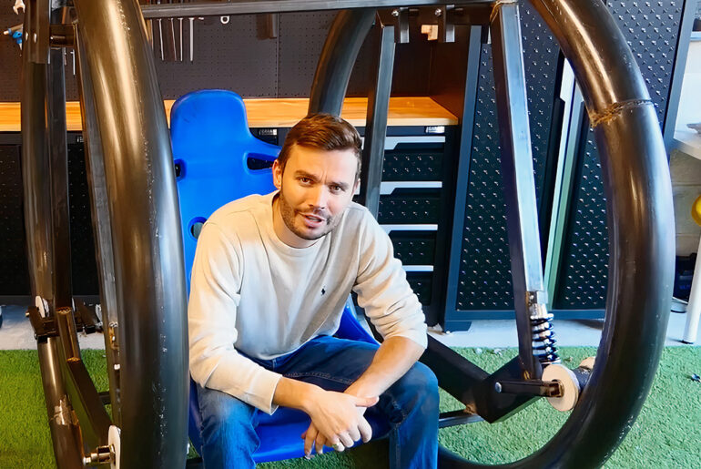 Sam Barker Diwheel