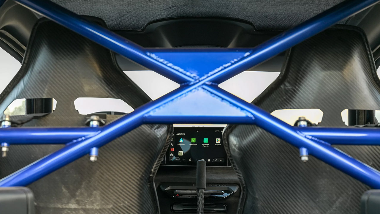 Renault 5 Turbo 3E Interior