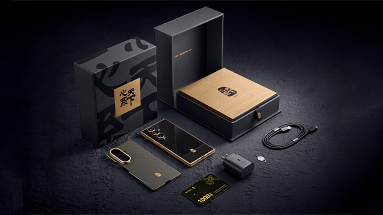Samsung W26 Foldable Smartphone China