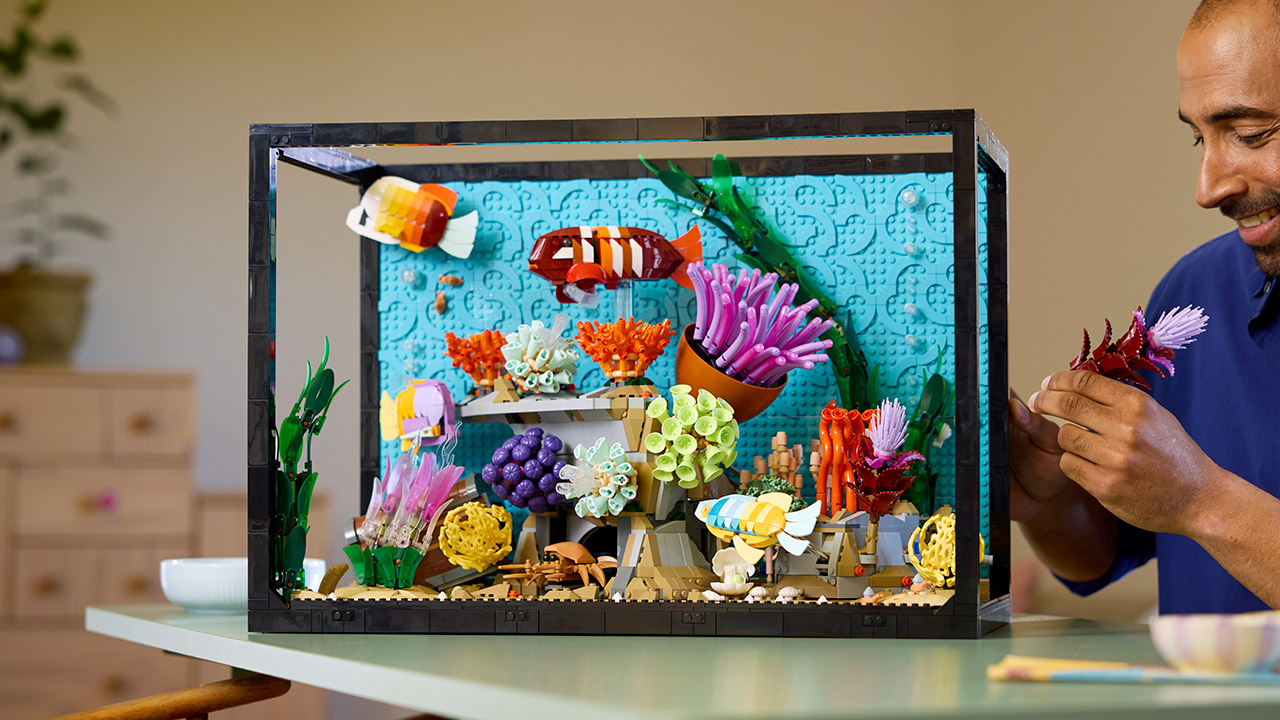 LEGO Icons Tropical Aquarium Building Set 10366