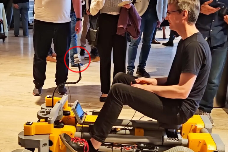 James Bruton Face-Controlled Car Arduino UNO Q Computer
