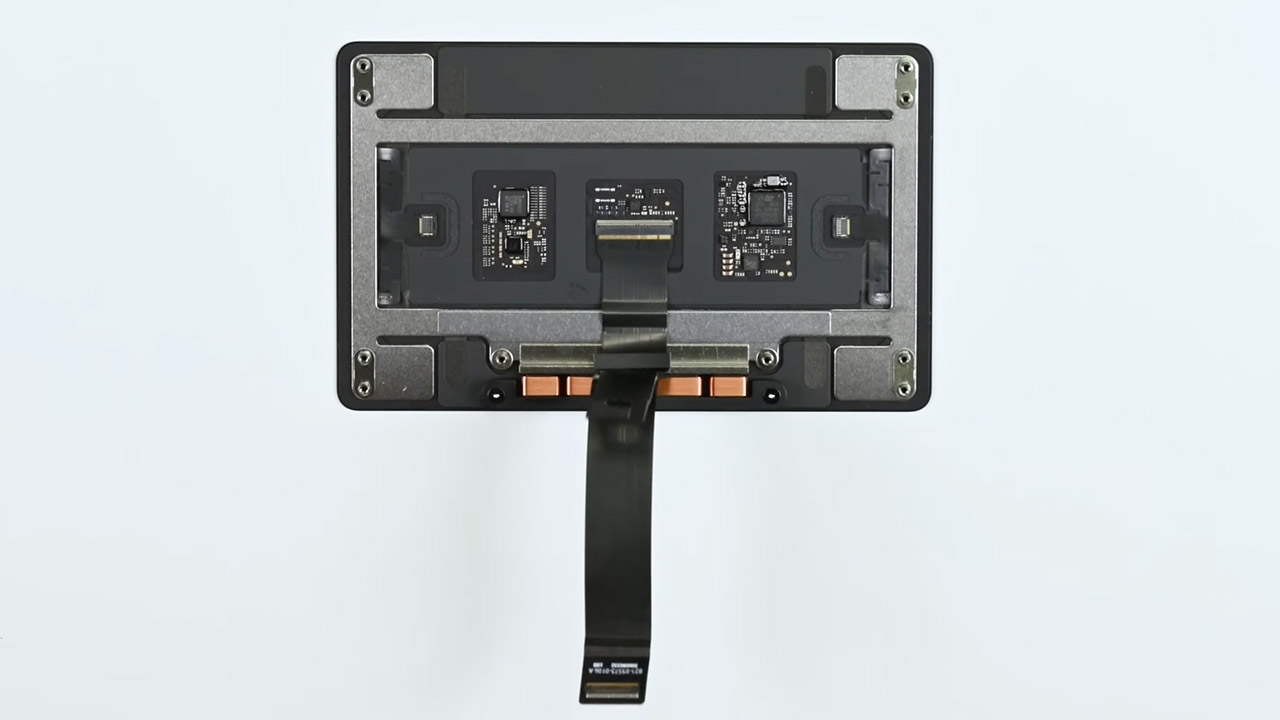 MacBook Pro M5 Teardown Disassembly Battery Replacement