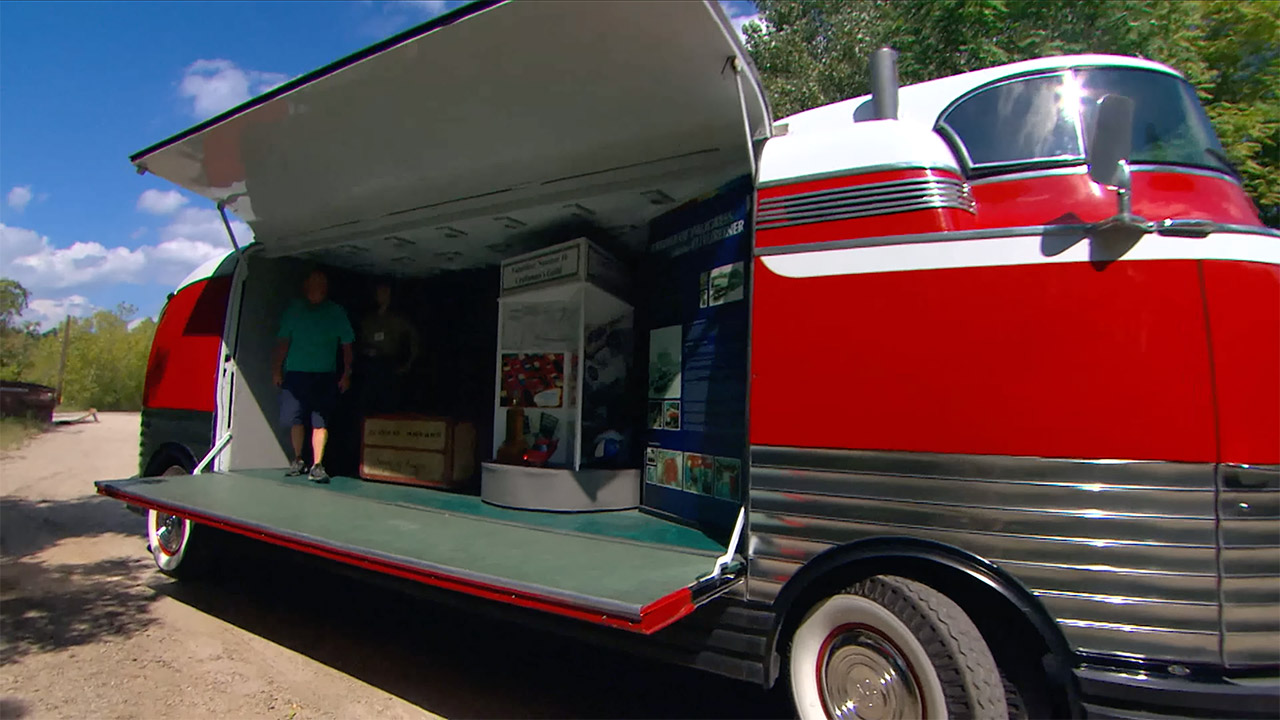 1953 GM Futurliner Future Liner