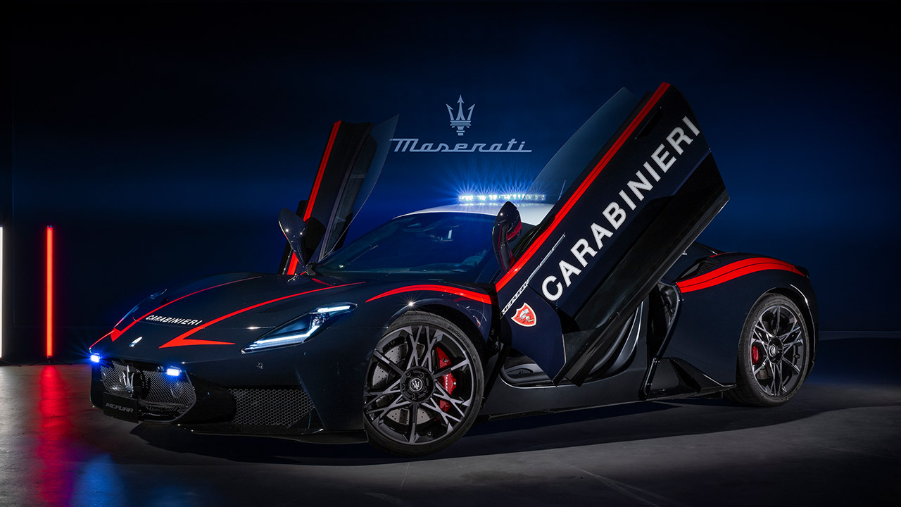Maserati MCPURA Joins Italy's Carabinieri, is a Supercar Constructed for Saving Lives 2 Maserati MCPURA Italy Carabinieri