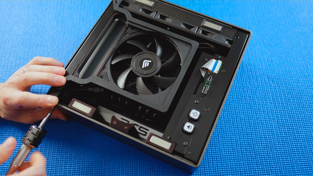 Tiny PS5 Redux Console Mod