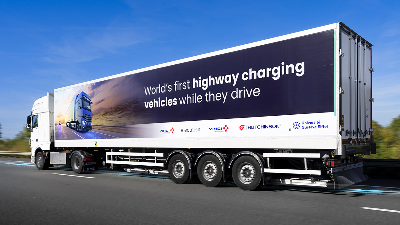 France Wireless Charging Highway Road Electreon VINCI