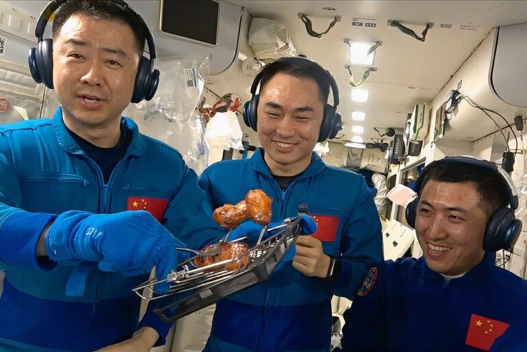 China Astronauts Wings Steak Space Oven Tiangong