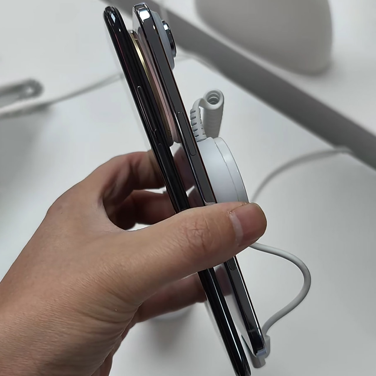 Huawei Mate Air 70 vs iPhone Air