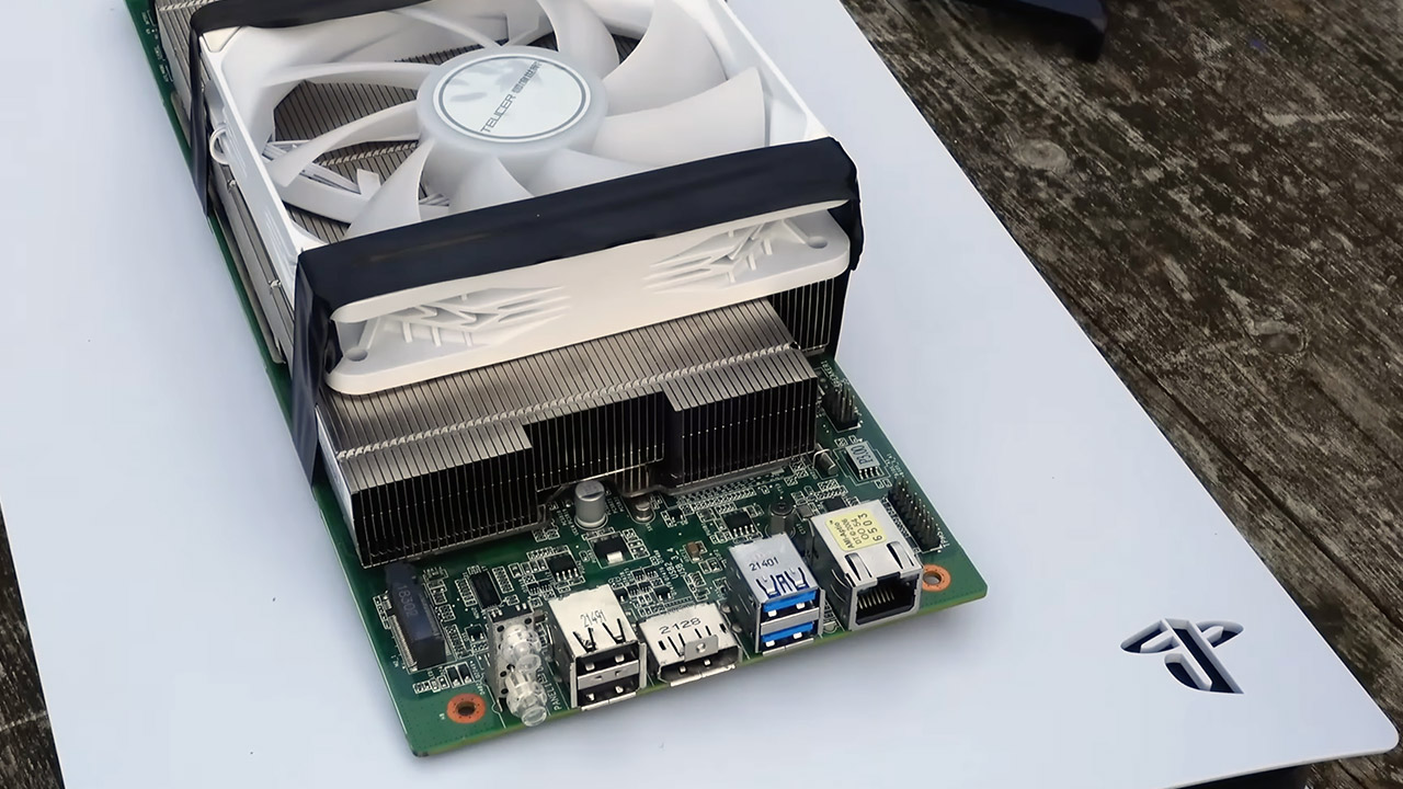 PlayStation 5 Linux Gaming PC Mod