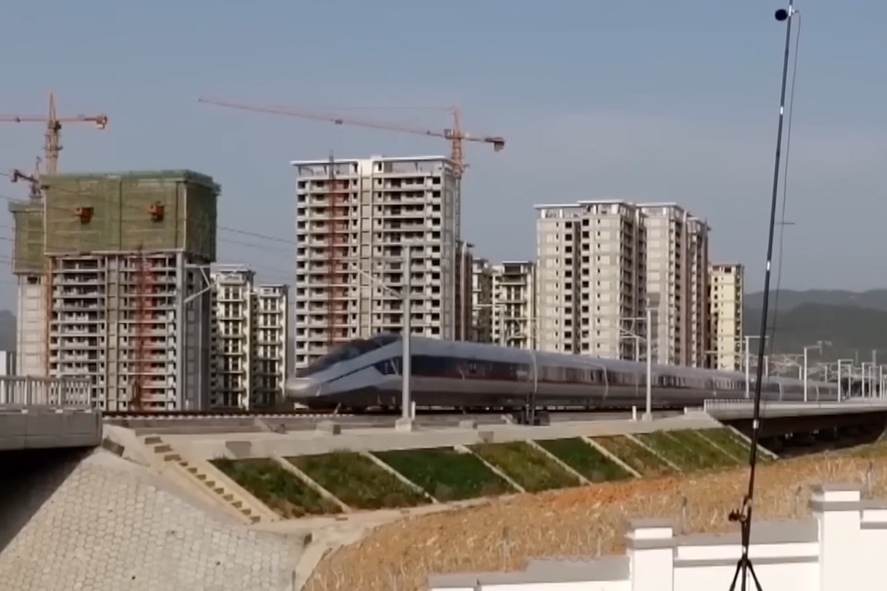 China CR450 Bullet Train Fastest High-Speed