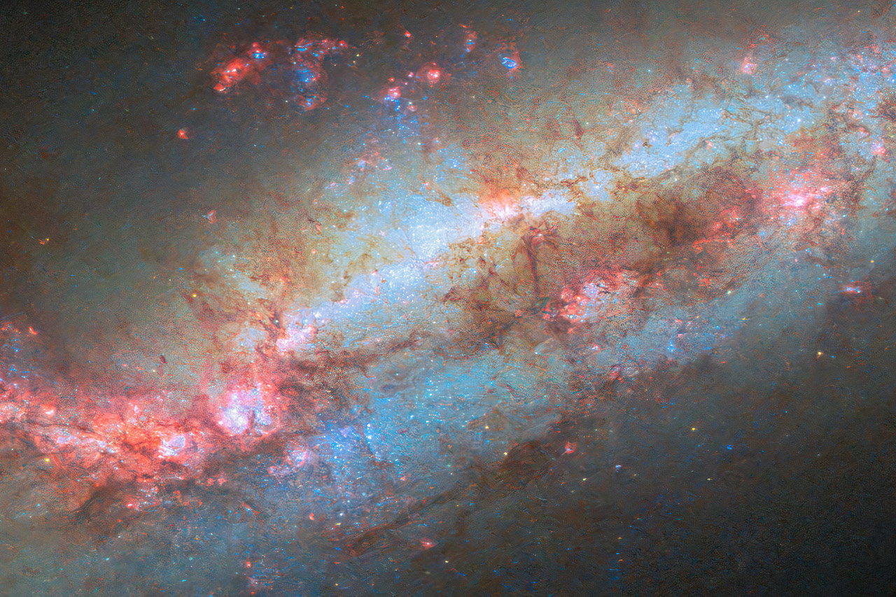 Hubble Space Telescope NGC 1511 Hydrus