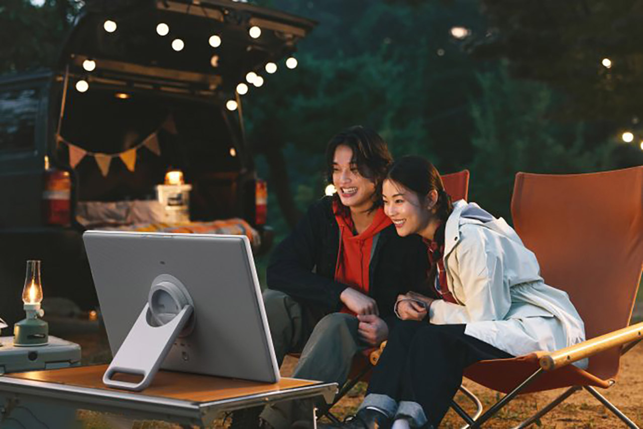 Samsung Movingstyle 27" Screen