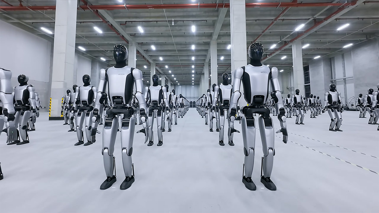 UBTECH's Walker S2 Humanoid Robotic Steps Into Factories, Lots of at a Time 3 UBTECH Walker S2 Humanoid Robot Mass Production Delivery