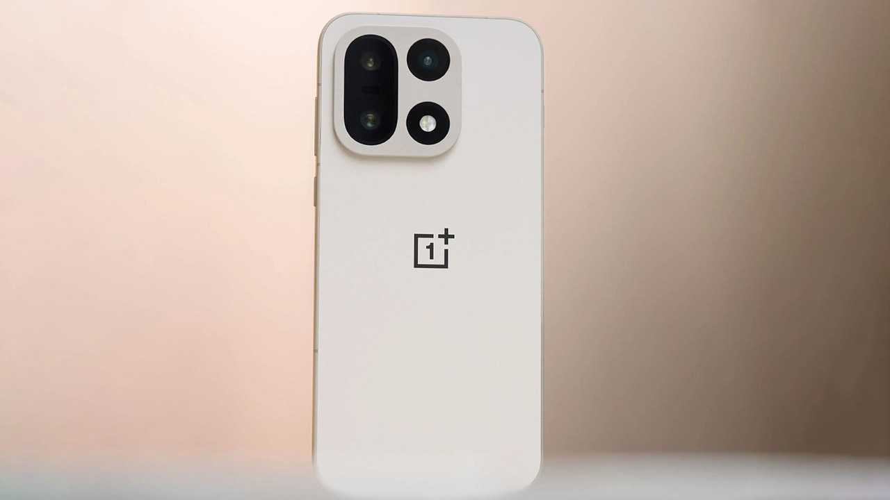 OnePlus 15 Smartphone Reveal