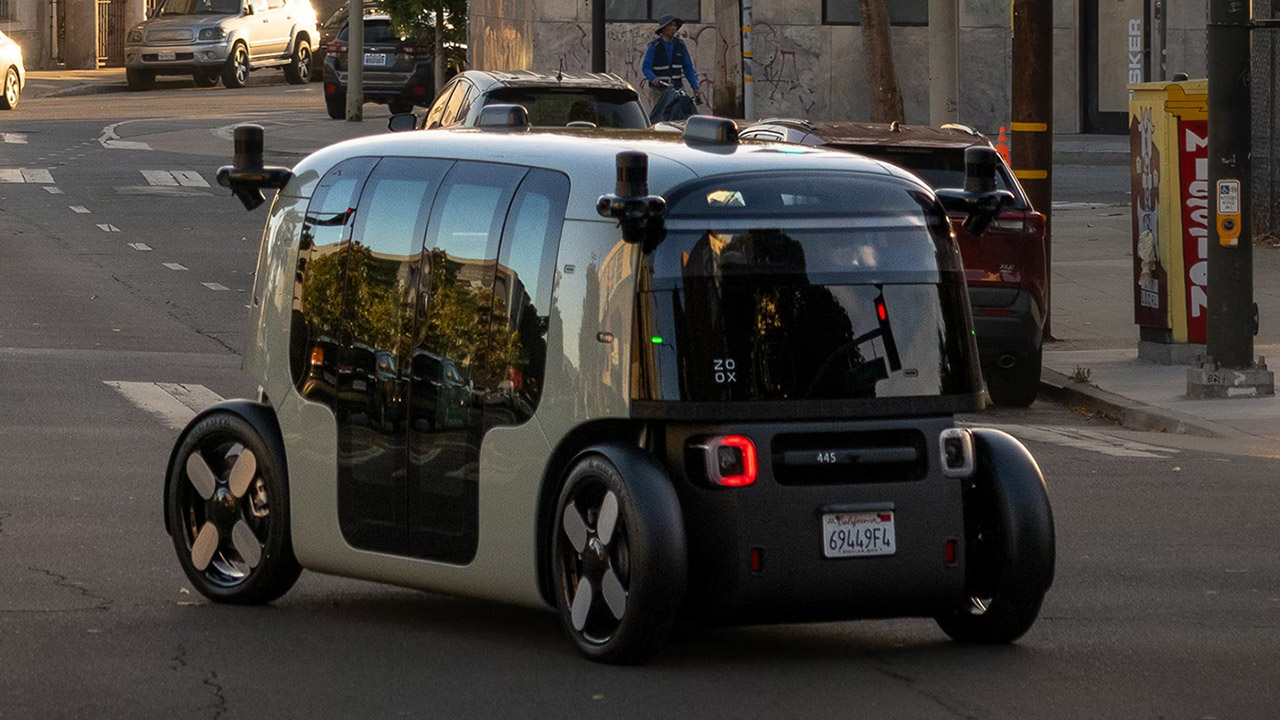 Zoox Explorers Program Hits the Streets, Gives Free Robotaxi Rides in San Francisco 2 Zoox Explorers Program Free Robotaxi Rides San Francisco