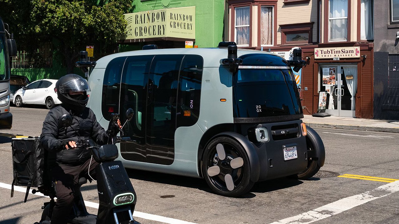 Zoox Explorers Program Hits the Streets, Gives Free Robotaxi Rides in San Francisco 3 Zoox Explorers Program Free Robotaxi Rides San Francisco