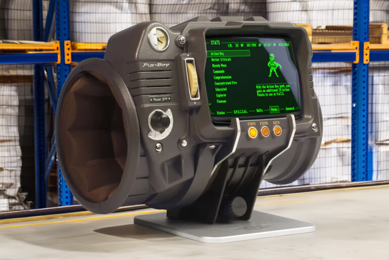 Bethesda Pip-Boy 3000 Replica