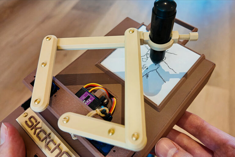 World's First Instant Sketch Camera SketchCam