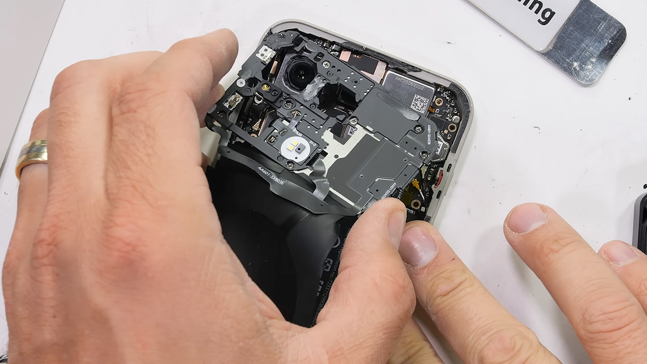 OnePlus 15 Durability Test Jerry Rig Everything