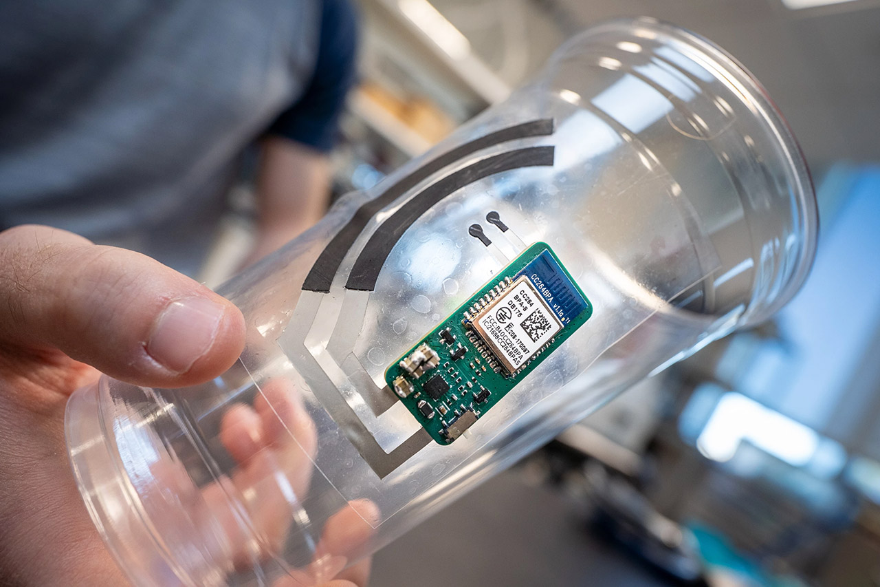 Smart Sticker Health Cup