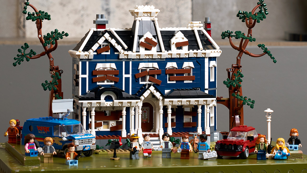 LEGO Icons Stranger Things The Creel House Set