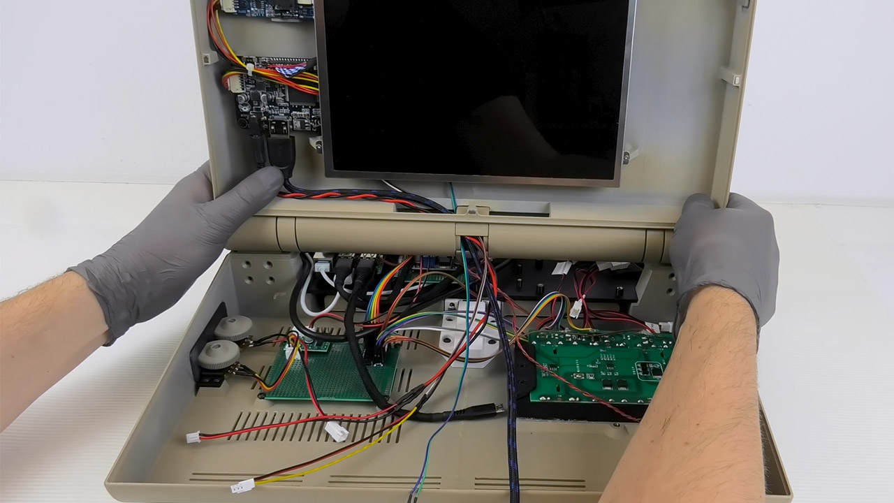 Portable Commodore 64 Laptop