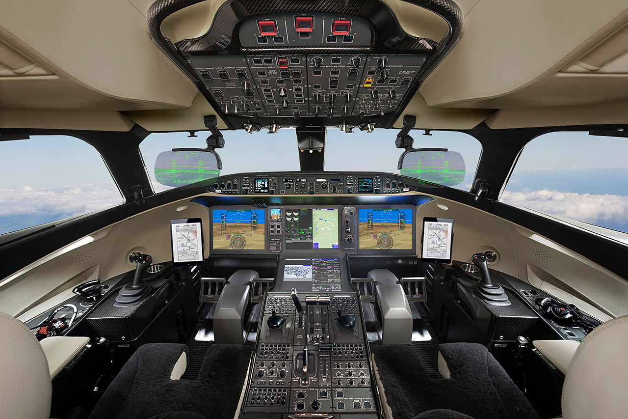 Bombardier Global 8000 Business Jet Cockpit