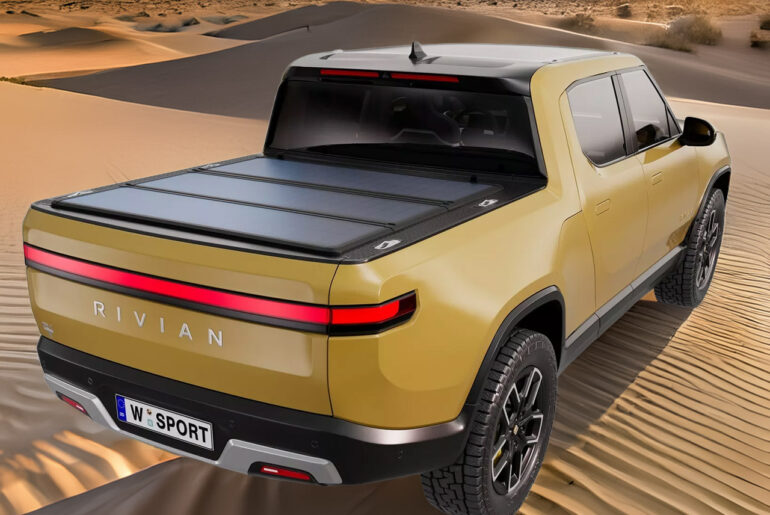 Worksport SOLIS Cover Rivian R1T Solar Tonneau