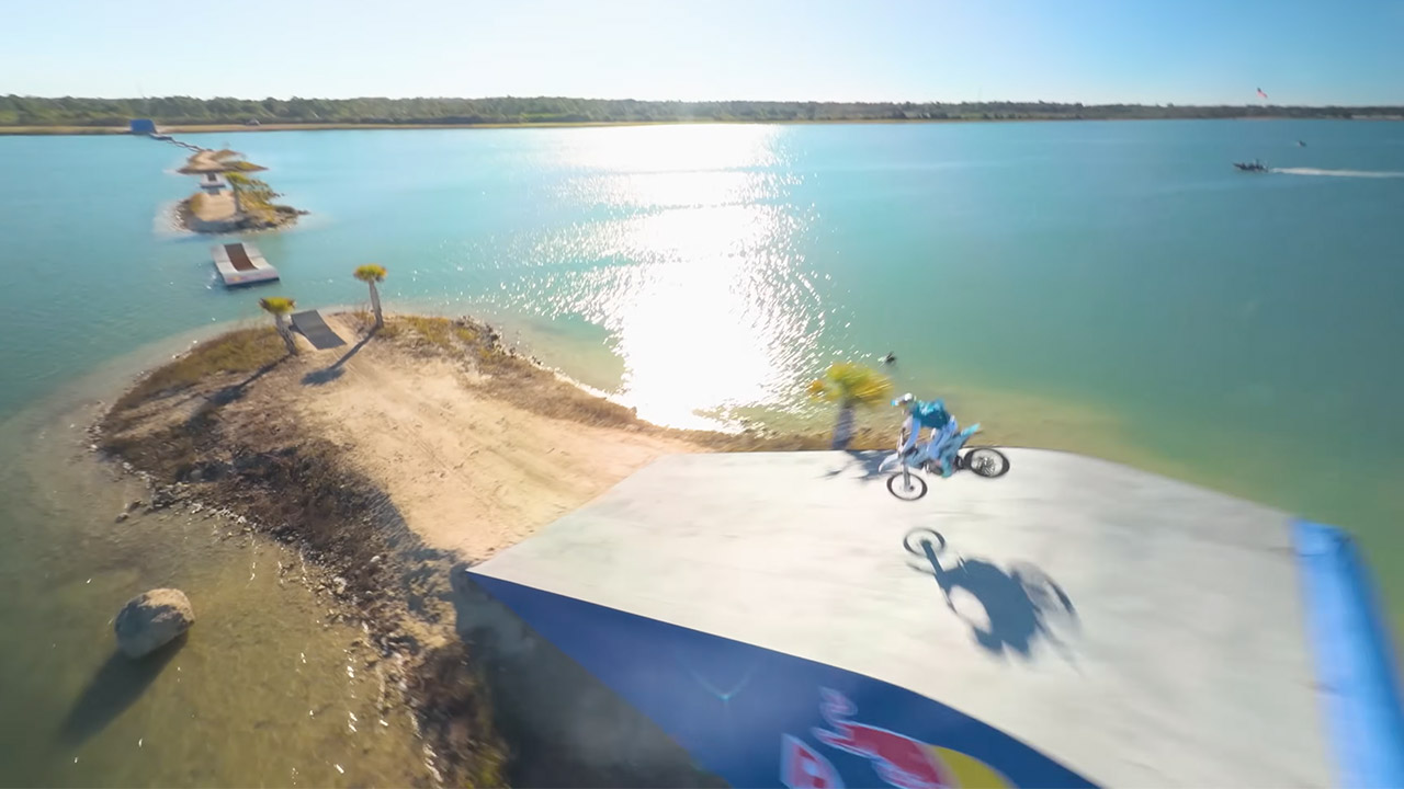 Red Bull Island Hopper Supercross Track iPhone 17