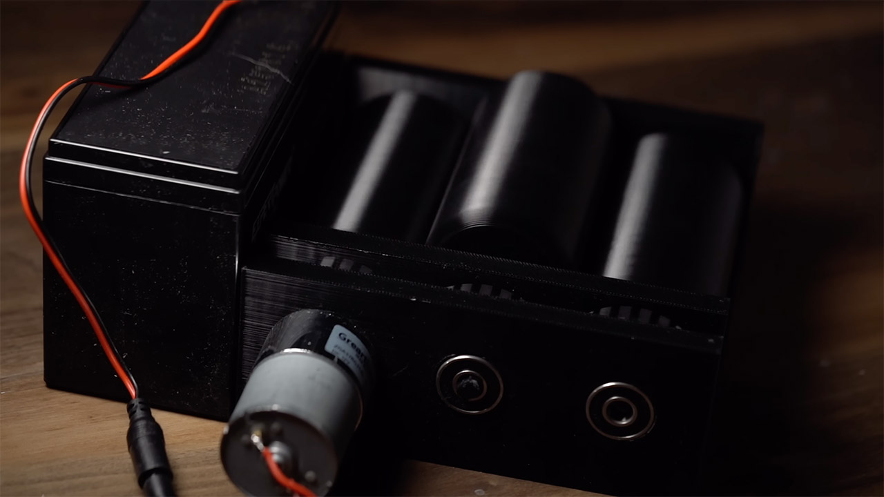 Lightning in a Bottle Particle Accelerator Lichtenberg Effect