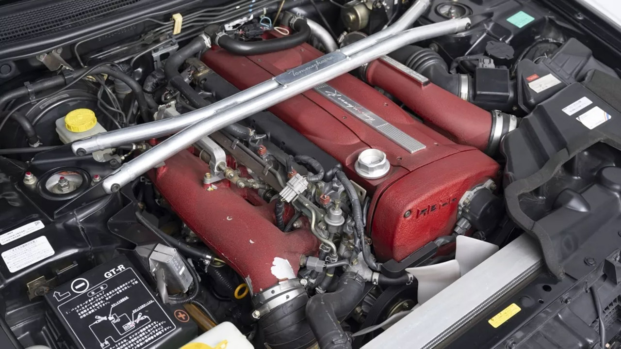 1999 Nissan Skyline GT-R V-Spec Tommykaira R-Z Engine