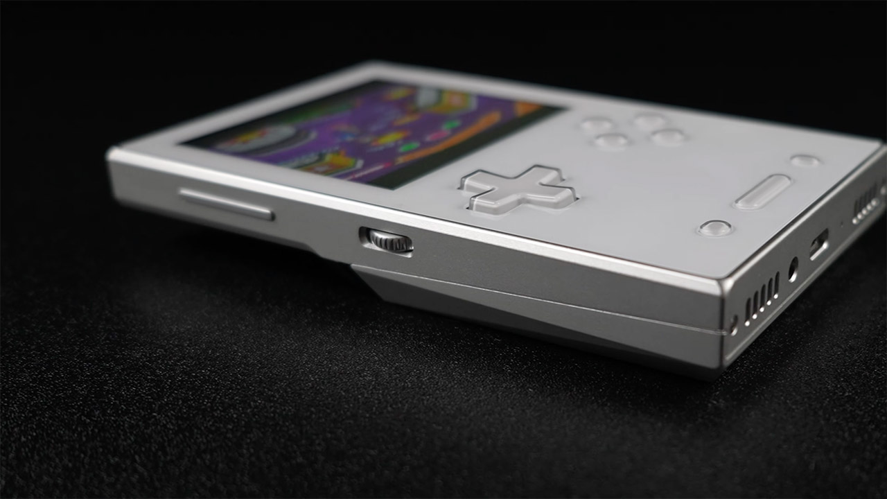 AYANEO Pocket Vert Retrogaming Handheld