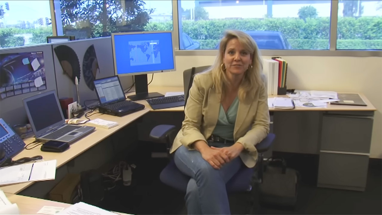 2010 SpaceX Office Tour Elon Musk