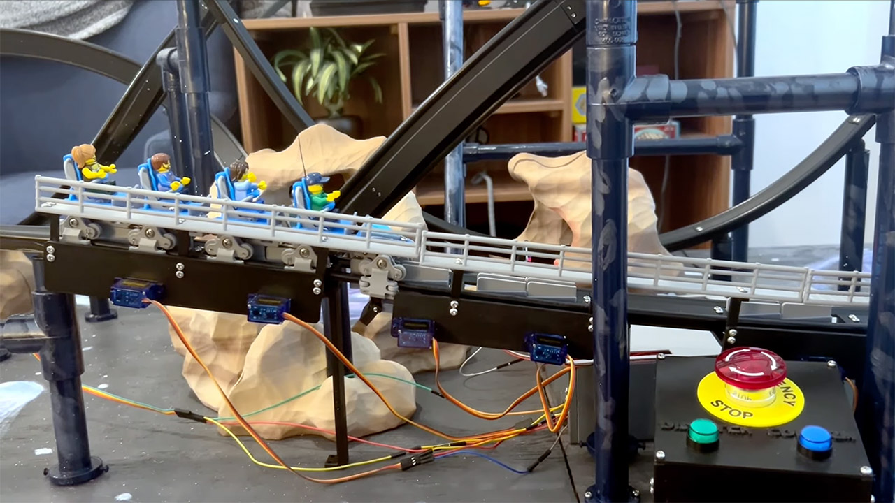 Starman 3D-Printed Single-Rail Roller Coaster