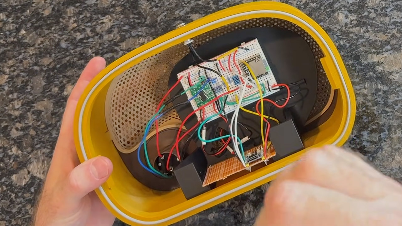 3D-Printed Vintage Radio