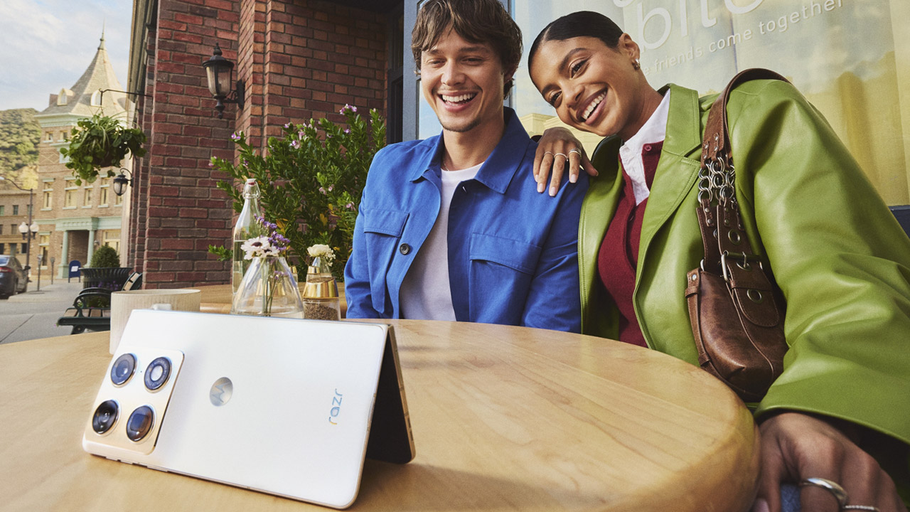 Motorola Moto RAZR Fold Smartphone