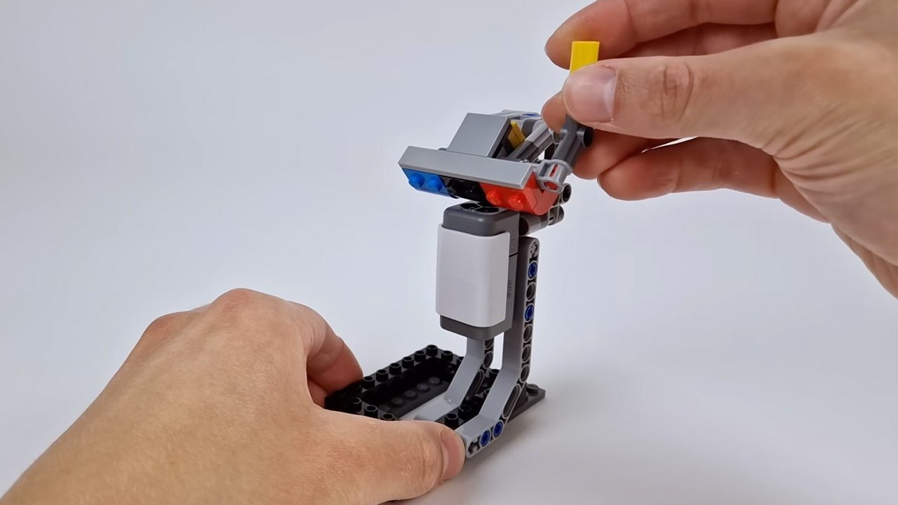 Fully-Automated LEGO Car Factory
