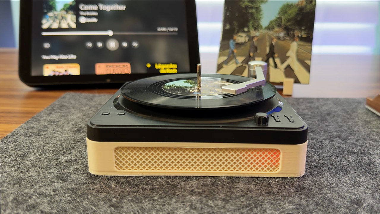 Mini Record Player Spotify Streaming Device