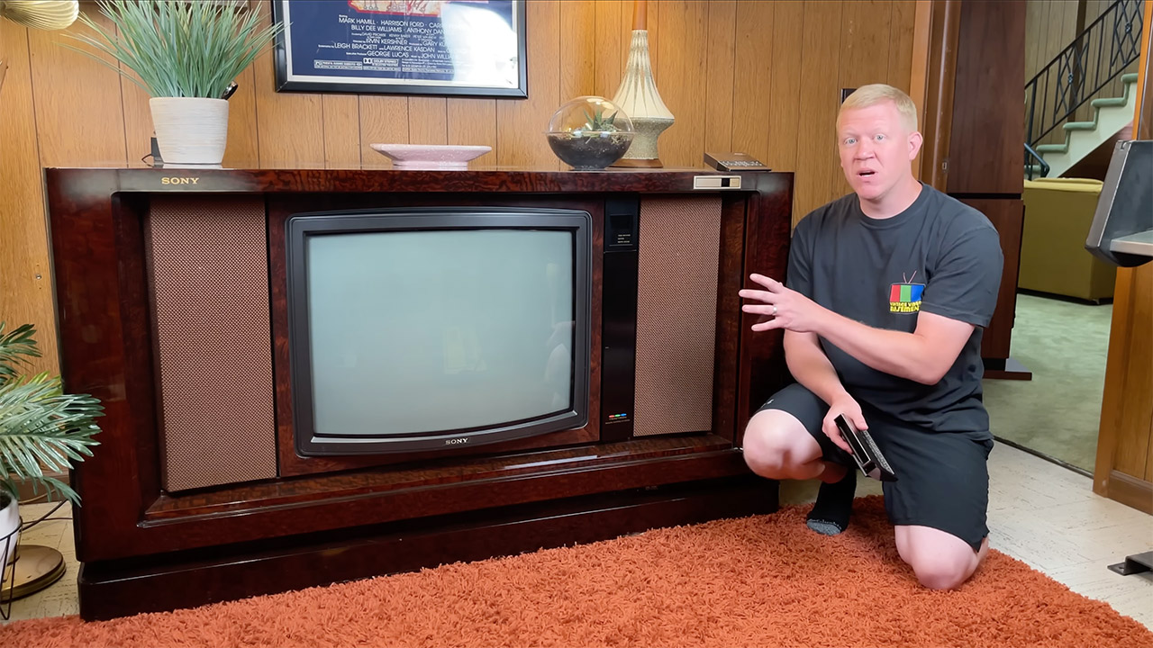 1981 Sony Trinitron KV-3000R TV Set