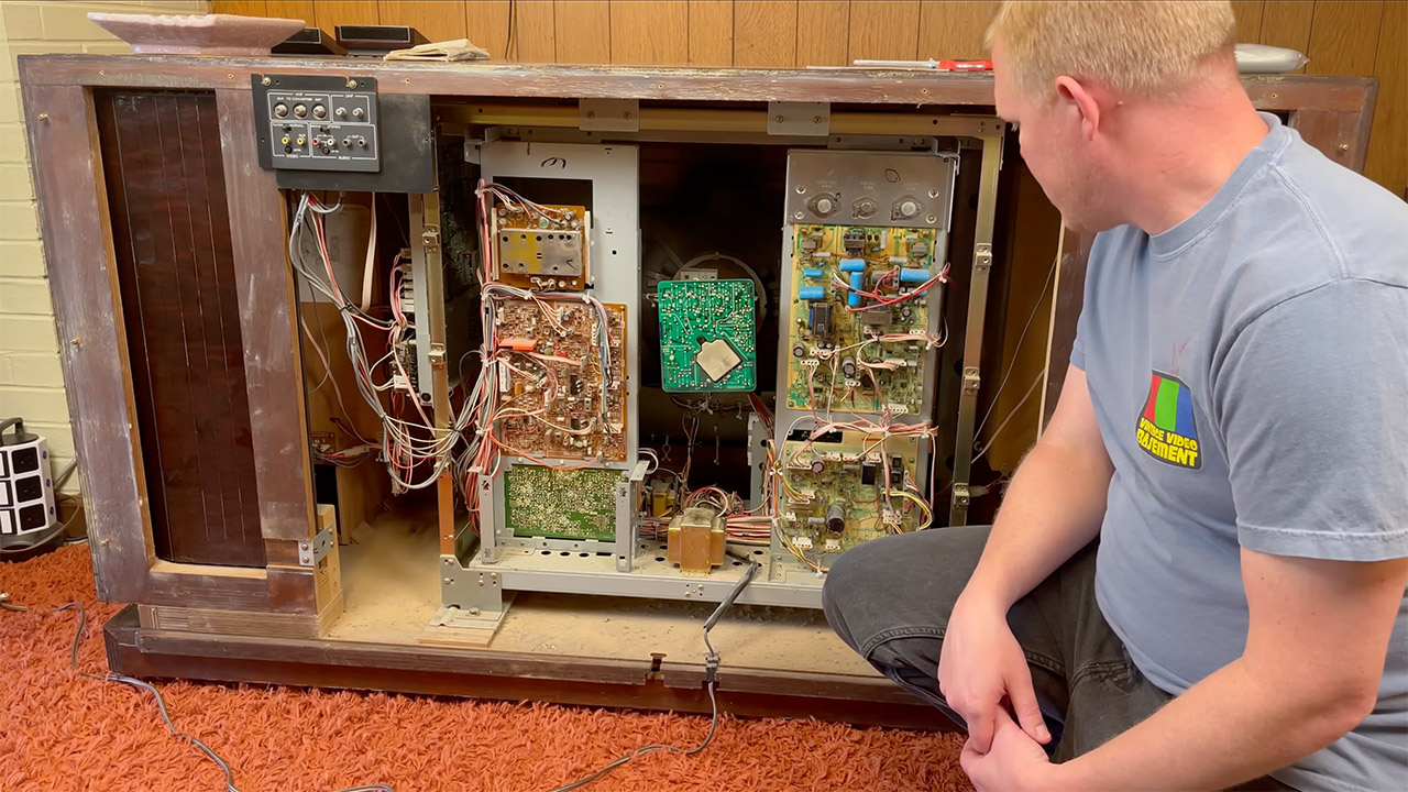 1981 Sony Trinitron KV-3000R TV Set