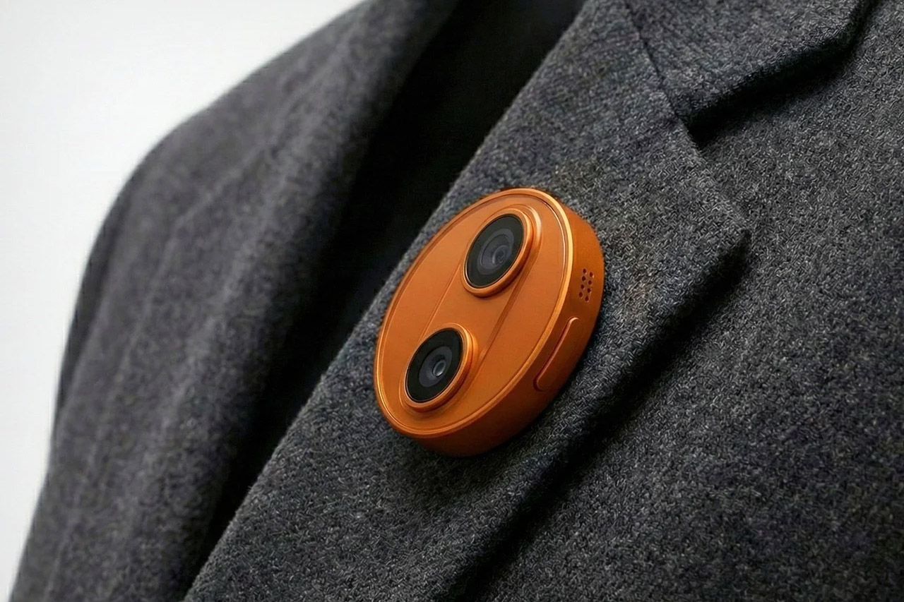 Apple AI Pin AirTag Features Leak