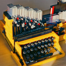 Functional LEGO Typewriter