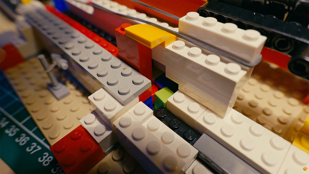 Functional LEGO Typewriter