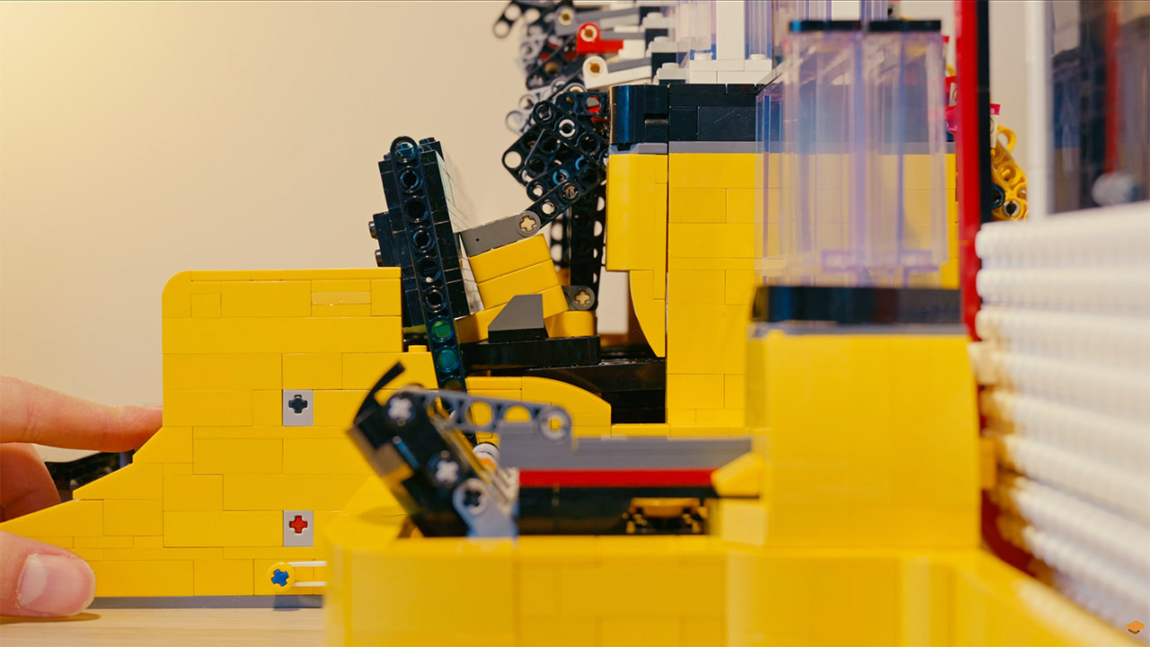 Functional LEGO Typewriter